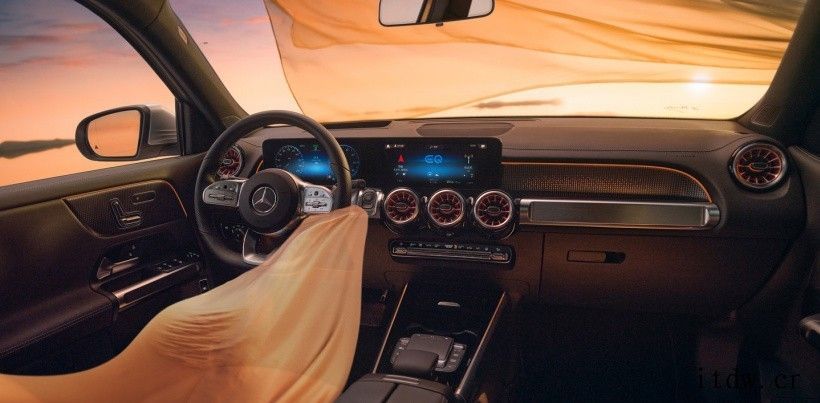 37万元起,奔驰EQA/EQB 两款纯电 SUV 今日正式开