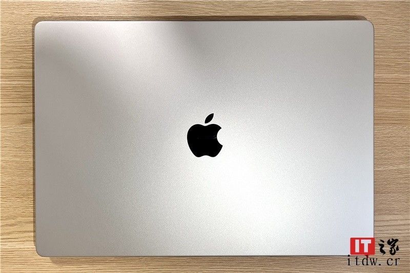 新款 MacBook Pro 很强,但请不要神化它