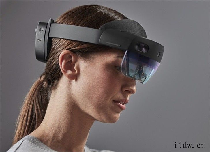 运行预览版的风险来了,部分微软 HoloLens 2 设备“