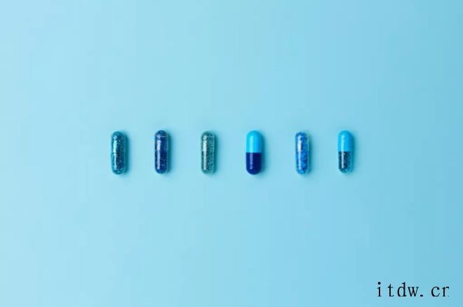 近期科学热文:太阳风暴给美国北部带来北极光,地球第一块大陆比