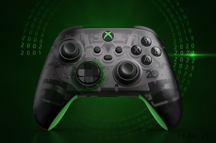 Xbox 20 周年纪念手柄内含彩蛋:印有微软游戏部门总负责