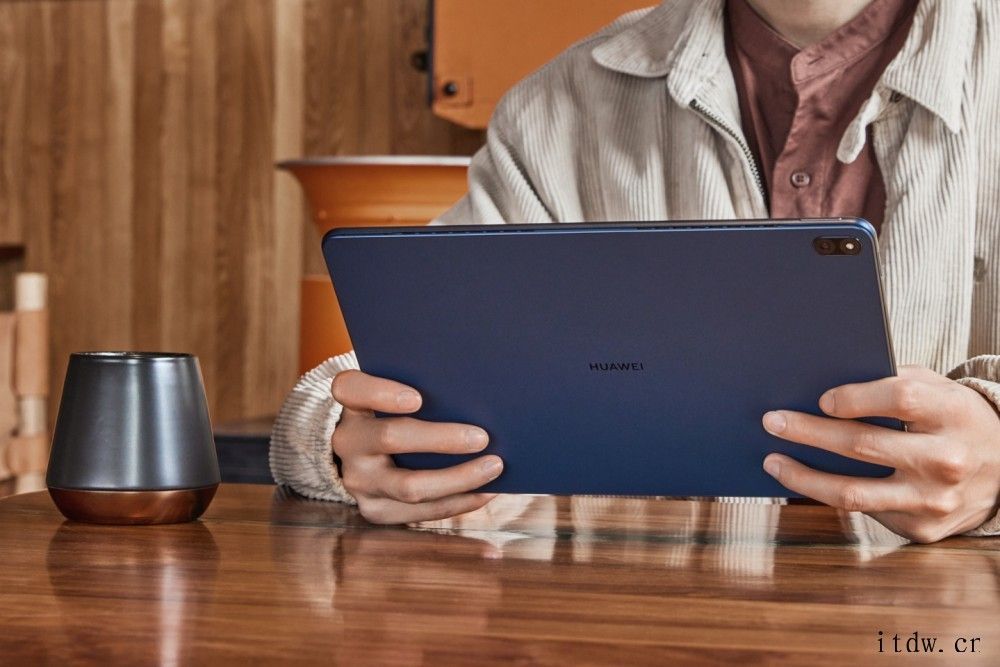 【IT之家开箱】华为 MateBook E 二合一笔记本图赏