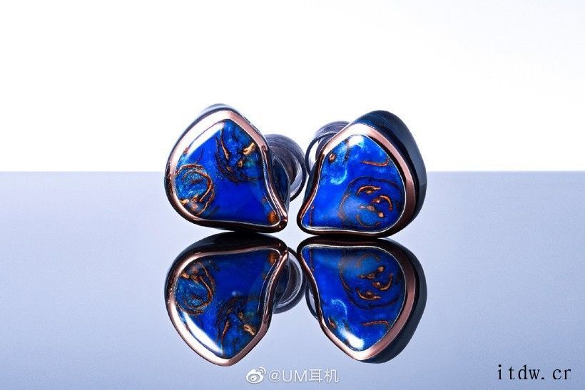 UM发布 MEST Indigo 限量耳机:4 静电 + 1