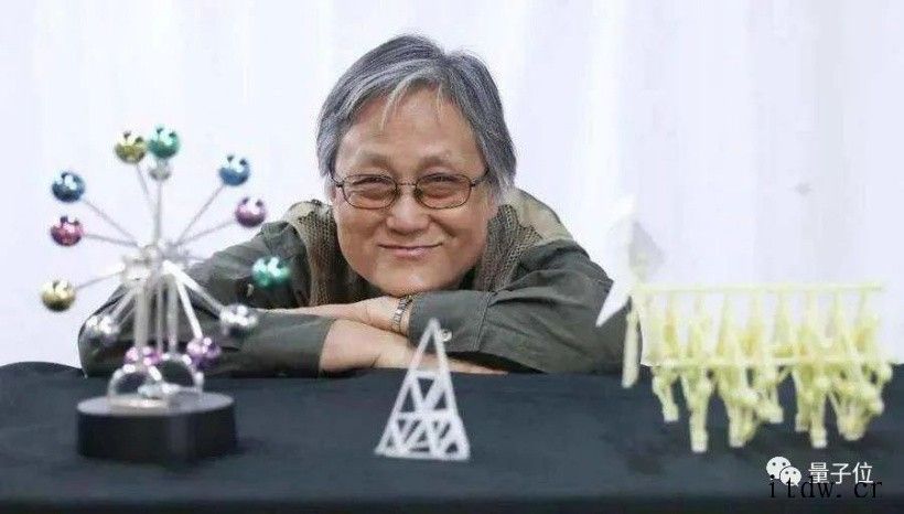 72岁奶奶在抖音、快手教物理火了,百万粉丝追更,还来到了B站