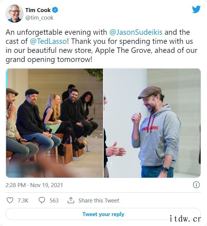 苹果公司庆祝洛杉矶 Grove Apple Store 零售