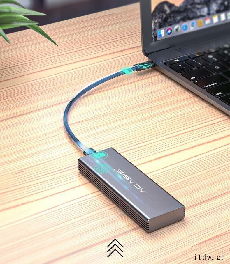 闲置再利用:阿卡西斯苹果 MacBook SSD 专用移动硬