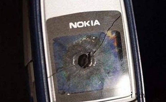 电视剧摔坏诺基亚 3100 引热议,网友:现在的剧什么都敢编