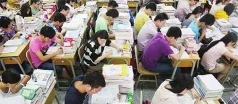 为什么很多人都劝考生考上大学后 千万别复读