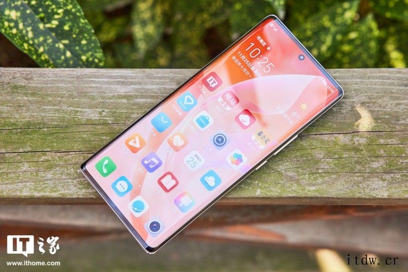 【IT之家评测室】荣耀 60 Pro 首发评测:美学基因浓厚