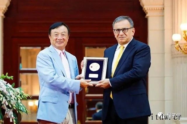 又有3位顶级数学家加盟华为,都是菲尔兹奖得主