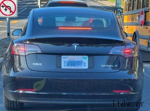 上海超级工厂所生产的 Model 3 现身加州,“特斯拉”中