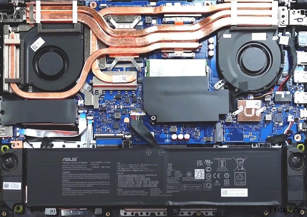 【IT之家评测室】华硕天选 2 游戏本评测:i7