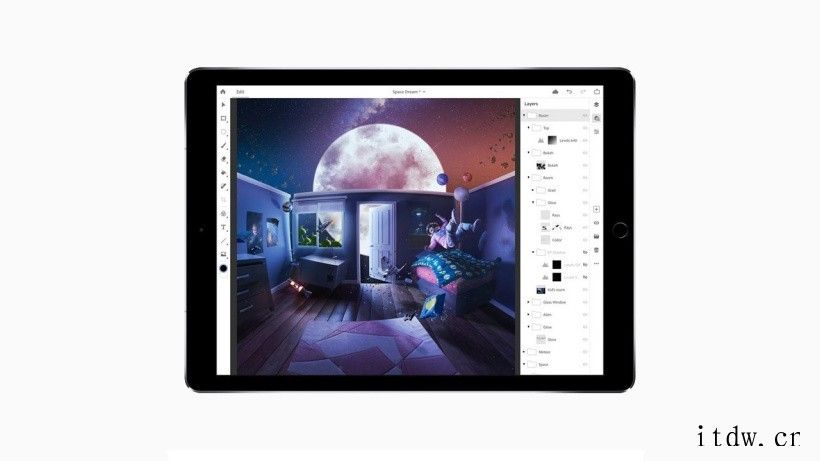 Photoshop iPadOS 版更新,带来电脑版“涂抹”