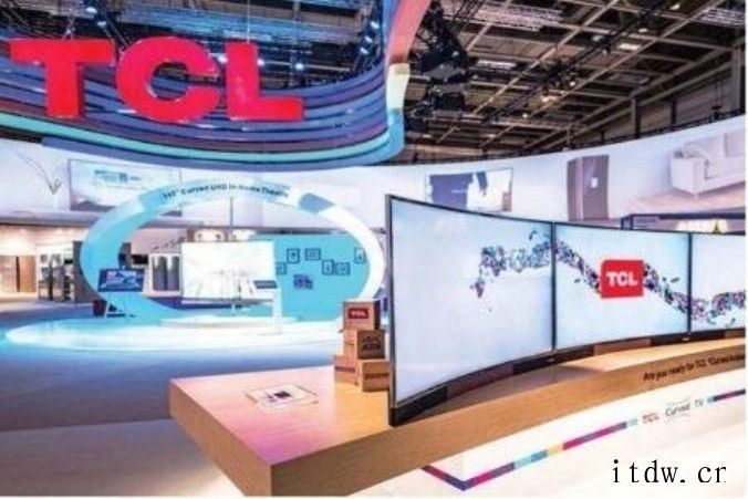 TCL 科技:旗下广东聚华已成功制造 32 英寸印刷打印 O