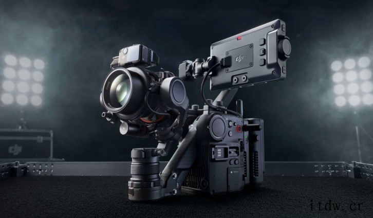 大疆一体化四轴电影机 DJI Ronin 4D 6K 套装开