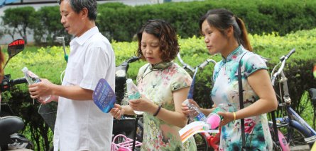 2022中考家长穿旗袍有必要吗？