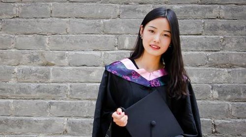 2022大学会推迟毕业吗 2022大学生能按时毕业吗？