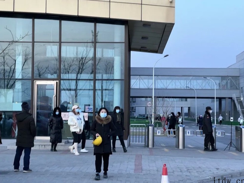 独家探访恒大汽车工厂:恒驰 5 已下线,上千员工奋力保量产