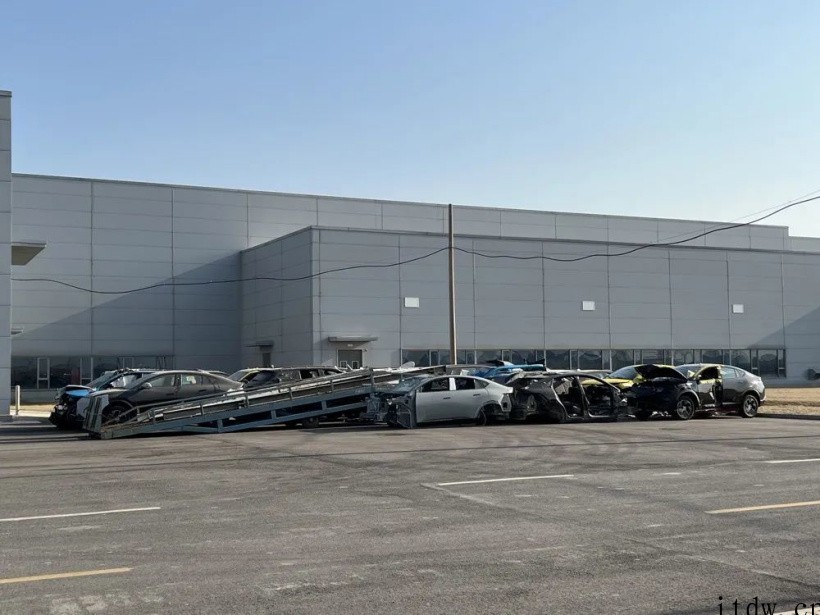 独家探访恒大汽车工厂:恒驰 5 已下线,上千员工奋力保量产