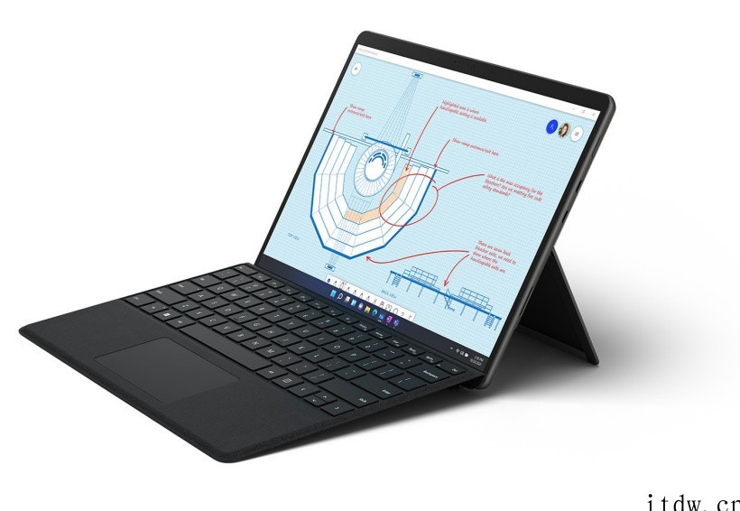 微软 Surface Pro 8 推出 4G LTE 版,售