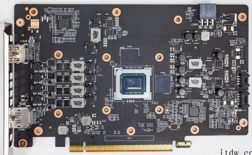 AMD RX 6500 XT 拆机图公布:GPU 核心还没显