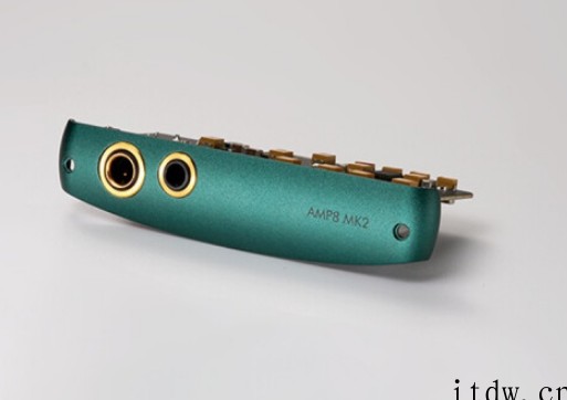 AMP8 MK2 耳放卡:手工焊接补品电容,推力达 980m