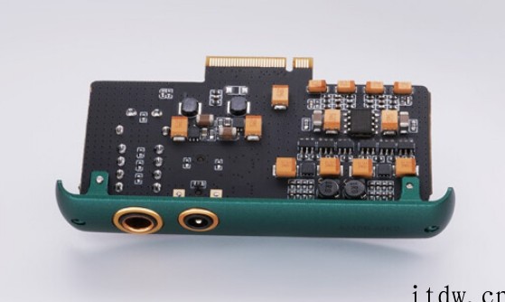 AMP8 MK2 耳放卡:手工焊接补品电容,推力达 980m
