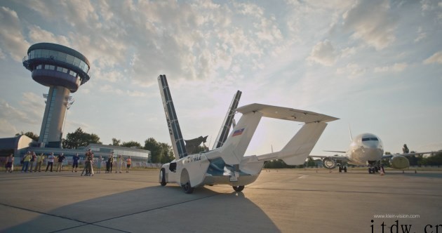 AirCar 飞行汽车获适航证,搭载宝马 1