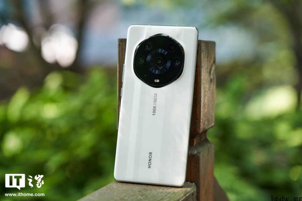 荣耀 Magic 系列新品预热:搭载骁龙 8 Gen 1 处