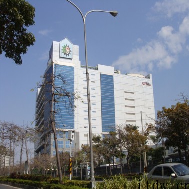 角逐先进封装:半导体厂商的“诸神之战”