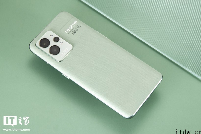 骁龙8+2K直屏的 realme GT2 Pro 只卖 29