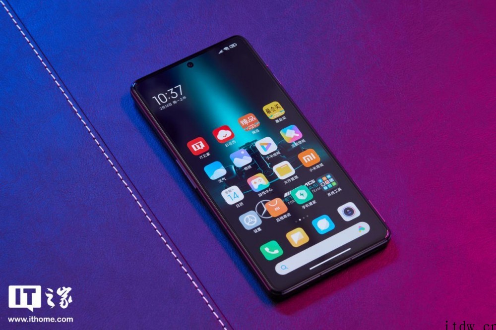 【IT之家开箱】Redmi K50 冠军版图赏:AMG 联名