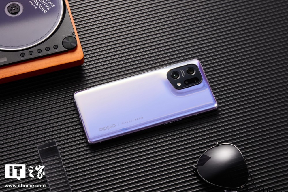 【IT之家开箱】OPPO Find X5 图赏:哈苏联名的双