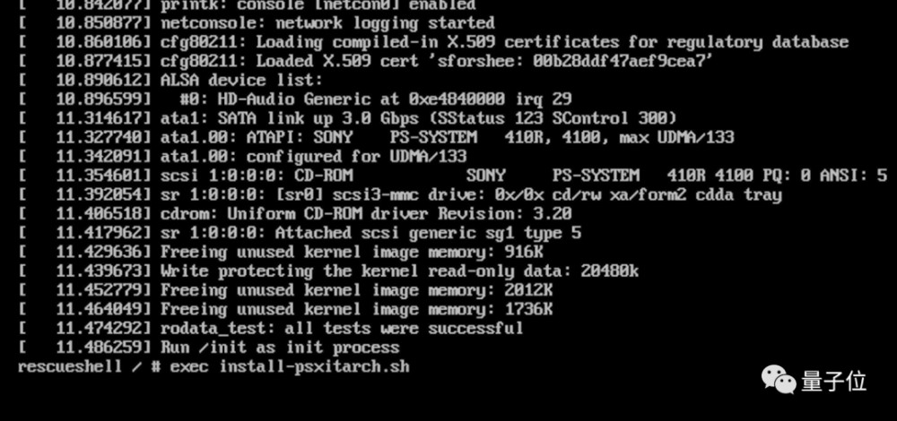 油管博主给 PS4 装上 Linux,然后用 Xbox 手柄