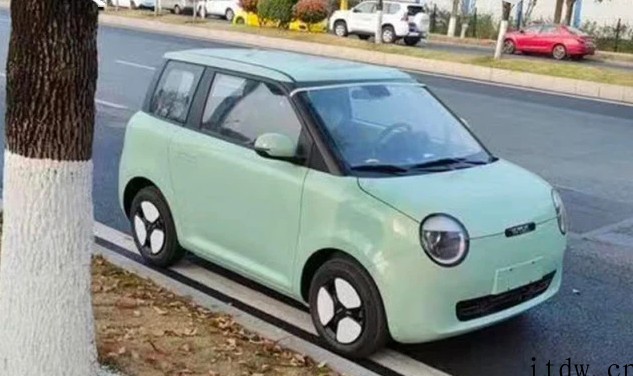 五菱宏光 MINI EV 新对手,长安“糯玉米”路试谍照曝光