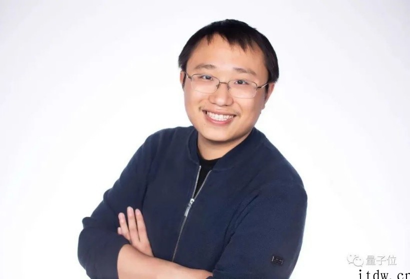 只用一张图 + 相机走位,AI 就能脑补周围环境:通通都是高