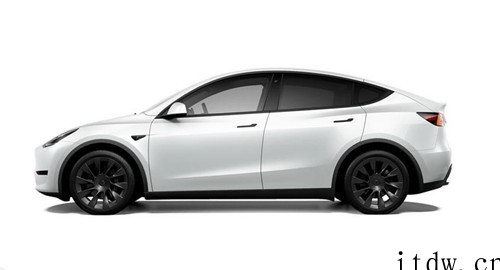 航拍显示:特斯拉得州超级工厂已生产一批白色 Model Y 