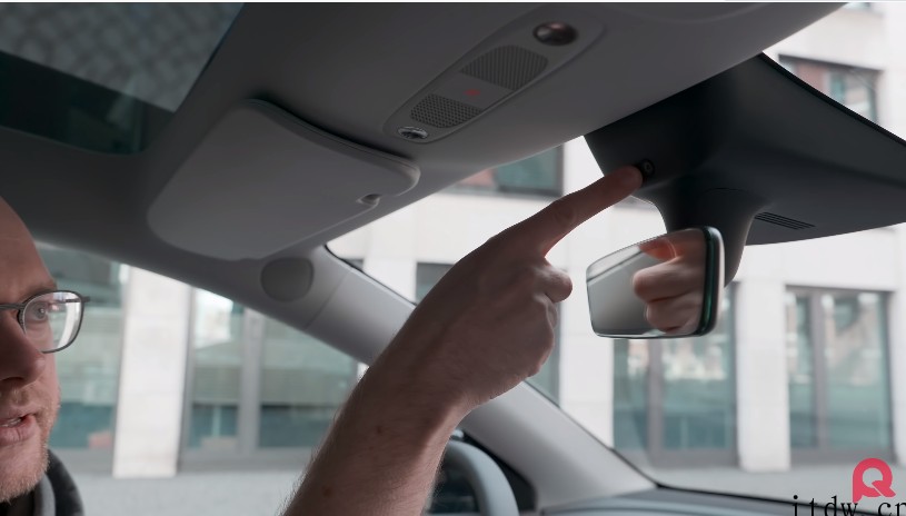 特斯拉 Model Y 对比德国超级工厂制造的车型有哪些不同