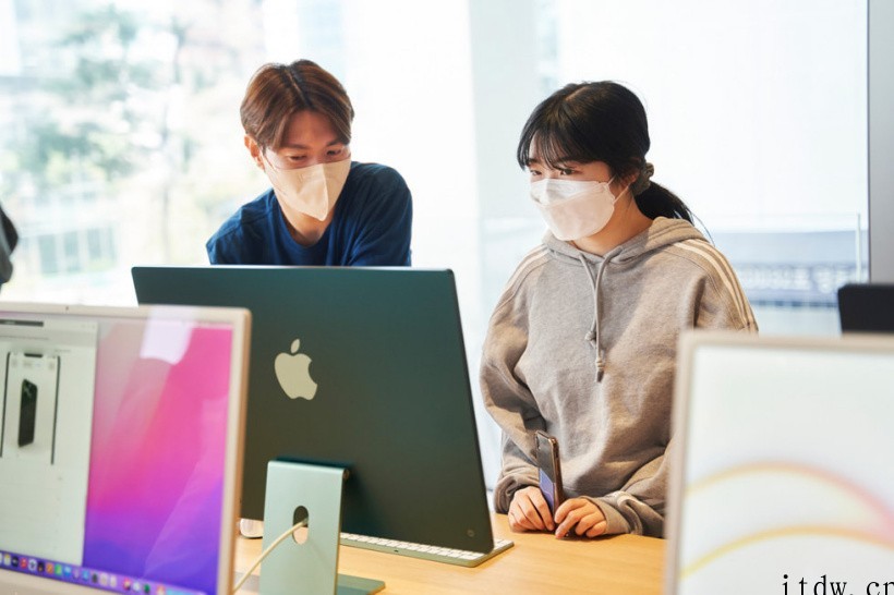 韩国最大Apple Store 开业,苹果还为预约用户送上特