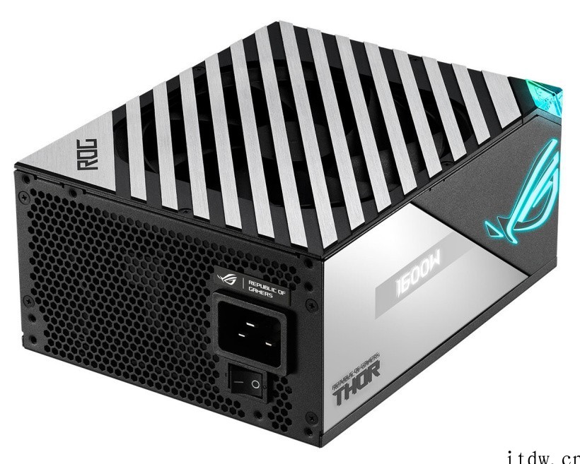 ROG发布1600W 雷神电源:钛金认证,支持 16pin