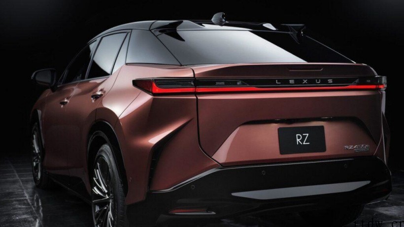 雷克萨斯推出首款纯电动车型 RZ,基于丰田 e