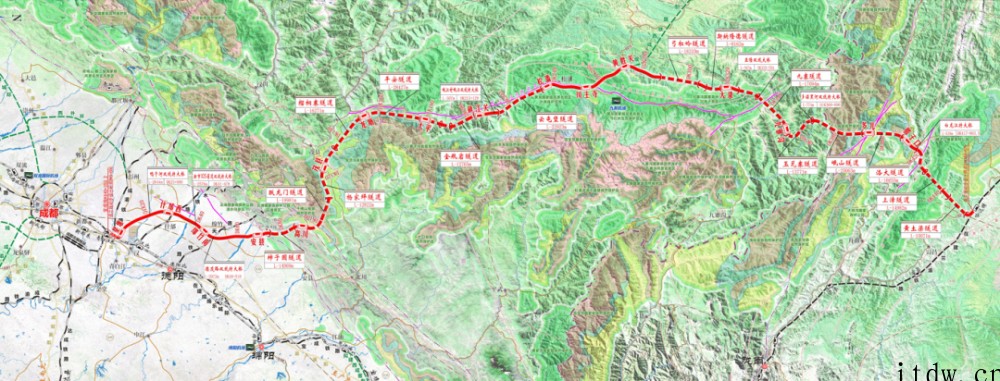 历时十年!成兰铁路跃龙门隧道全线贯通:设计时速 200 公里