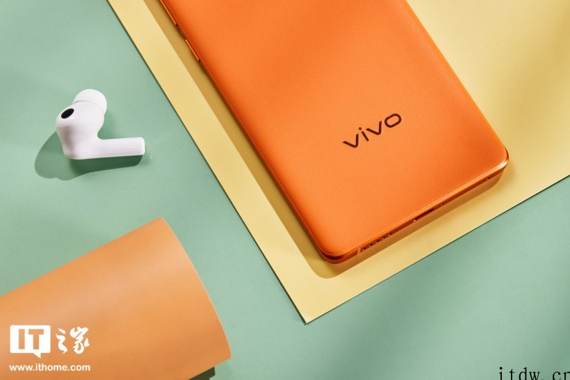 【IT之家开箱】vivo X80 图赏:搭载三星 E5 超感