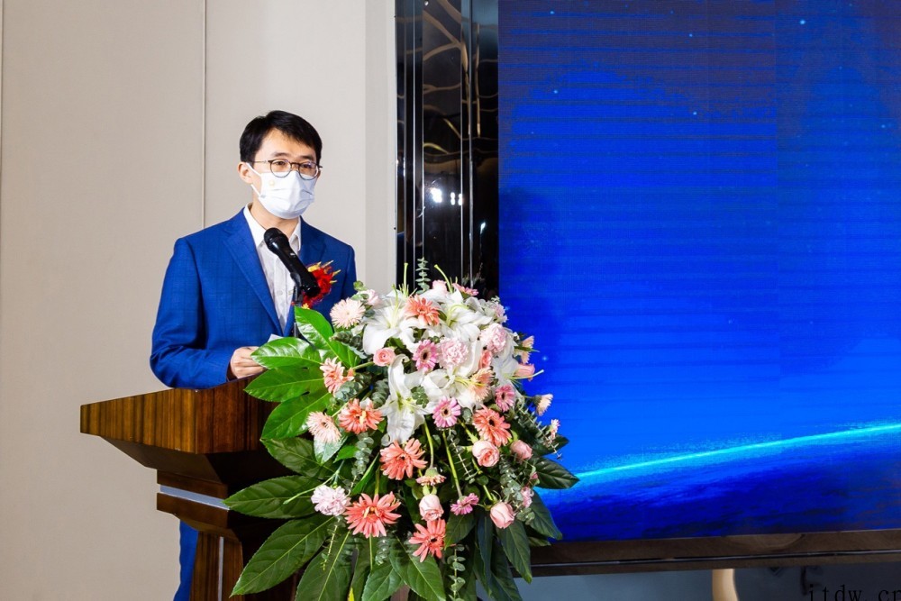 “美好生活看信阳”小米专属定制手机发布会 4 月 28 日举