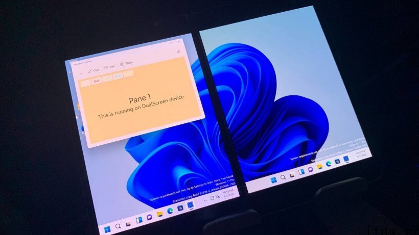 刷了 Win11 的微软 Surface Duo 手机已支持