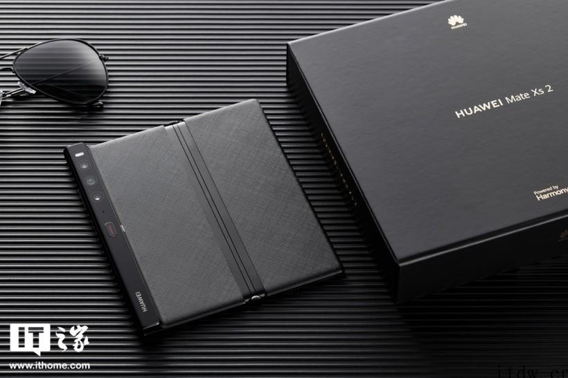 【IT之家开箱】华为 Mate Xs 2 旗舰折叠屏手机图赏
