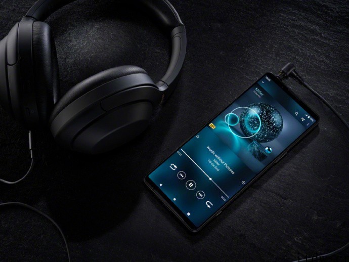 索尼 Xperia 1 IV 旗舰新机发布:搭载骁龙 8,支