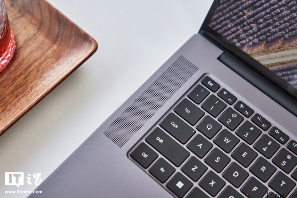 【IT之家开箱】华为 MateBook 16s 图赏:微边大