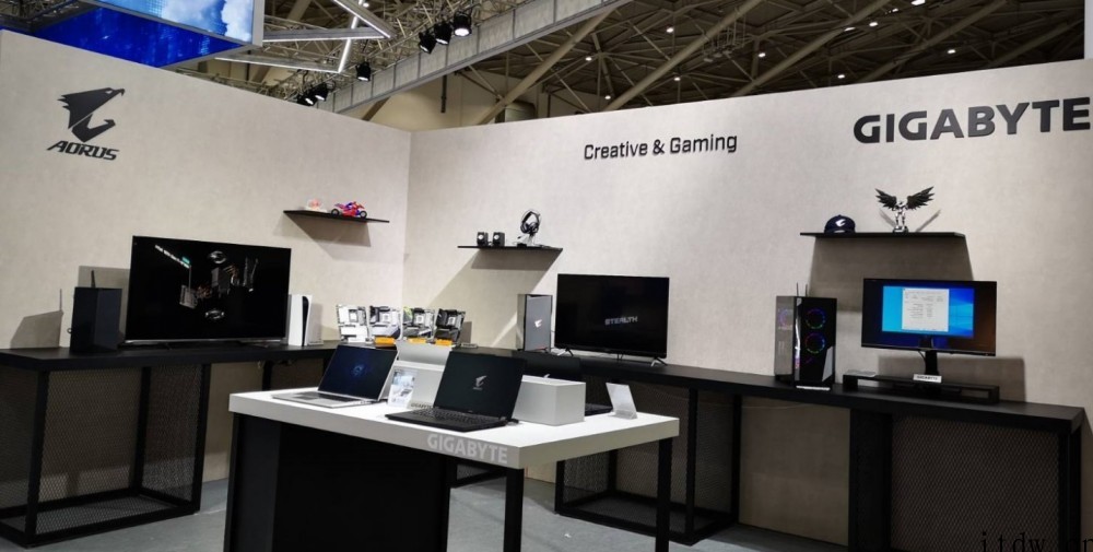 技嘉科技于 COMPUTEX 2022 展示丰富的创新电竞产