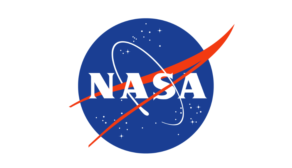 NASA 载人登月计划启动,发射首枚小型航天器探路